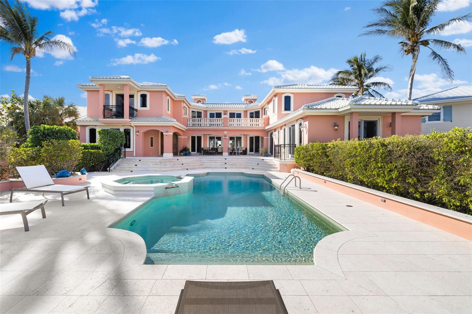 16486/488 Captiva Dr Property Photo 8