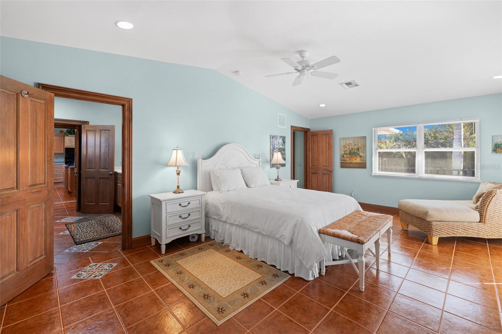 16486/488 Captiva Dr Property Photo 45