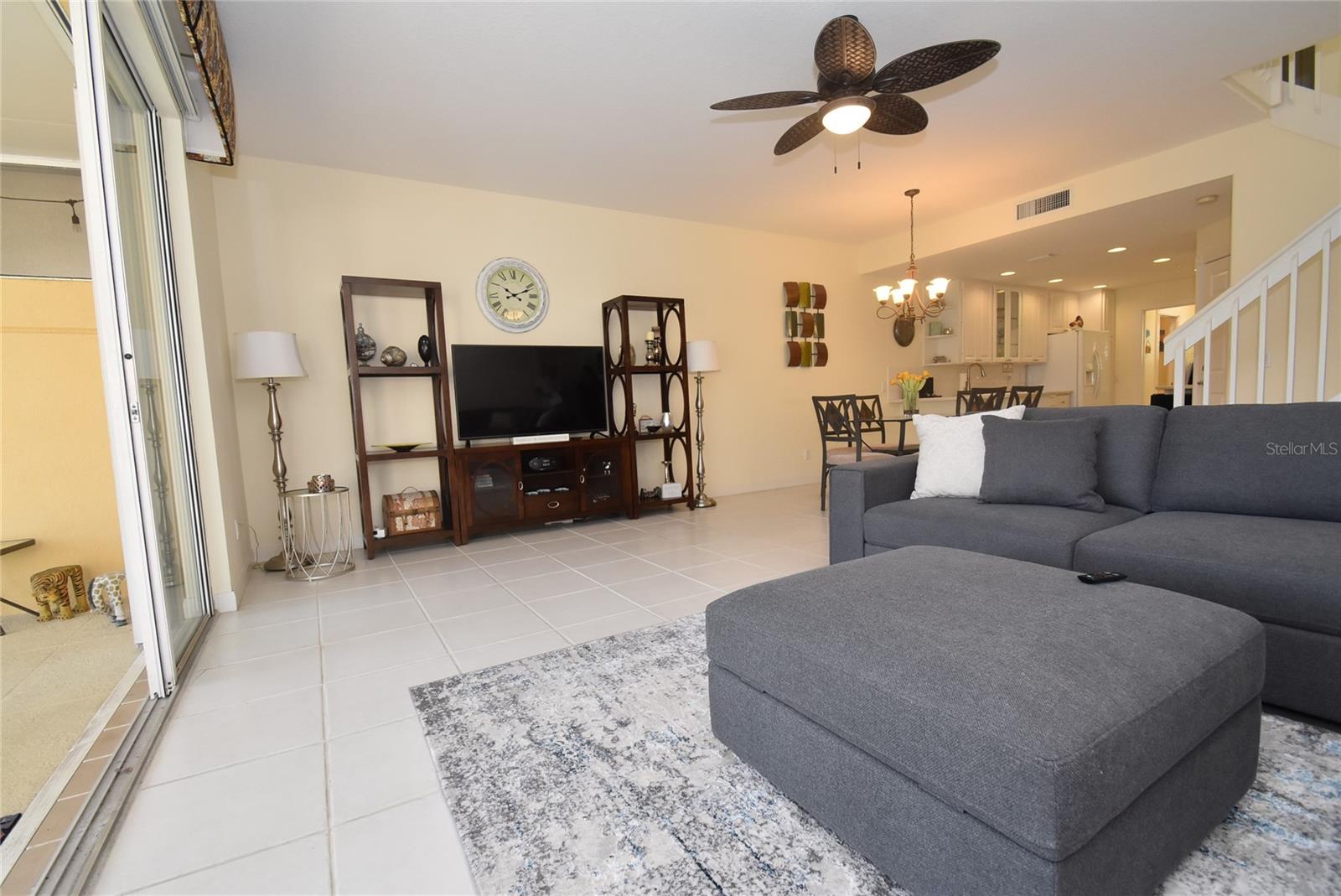 7624 Bergamo Ave #4b Property Photo 8