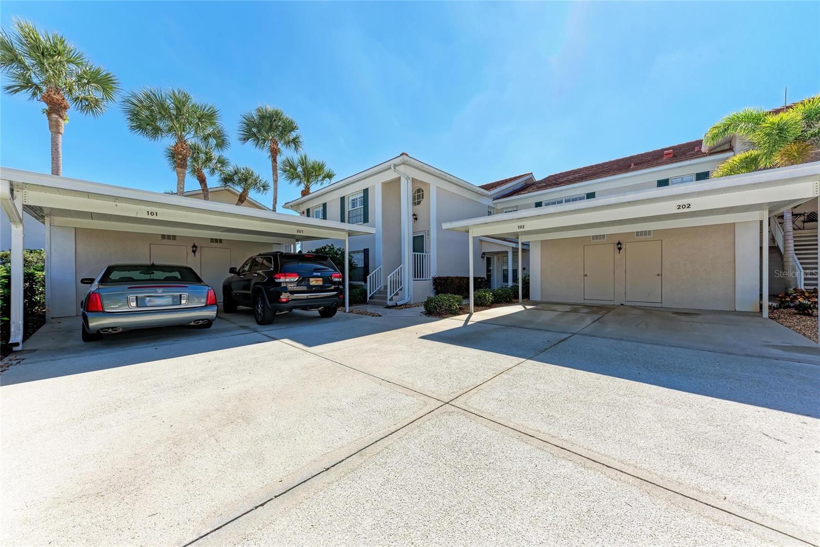 803 Montrose Dr #201 Property Photo 1