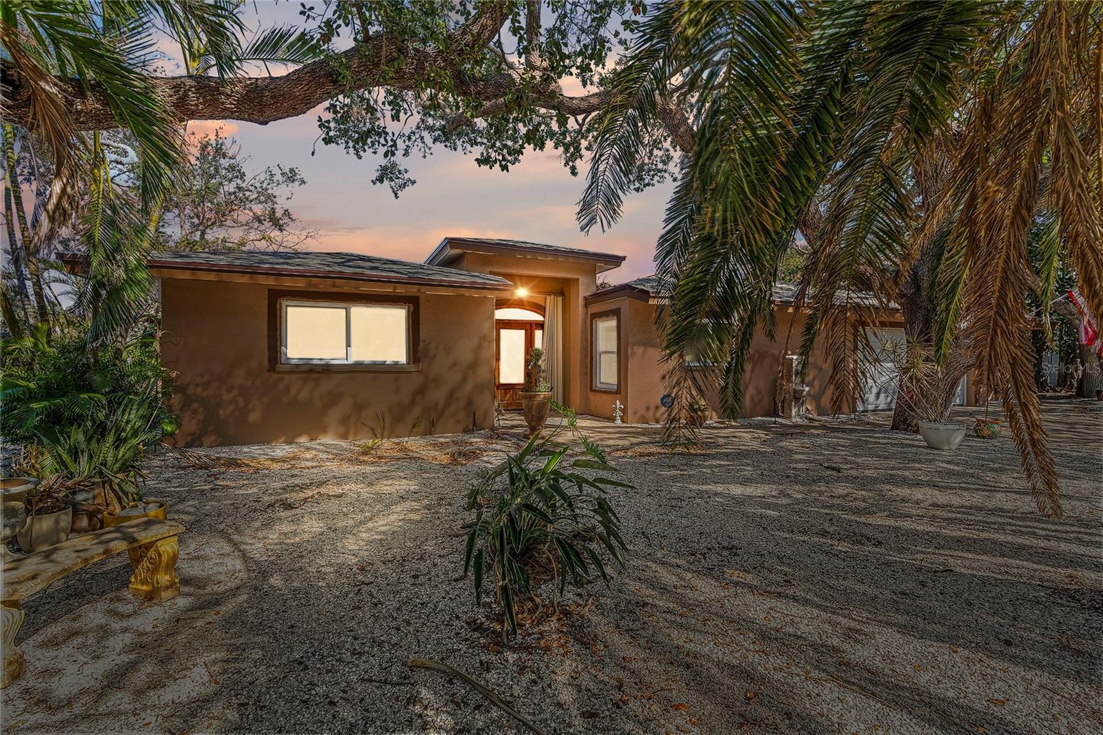 951 Contento St. Property Photo