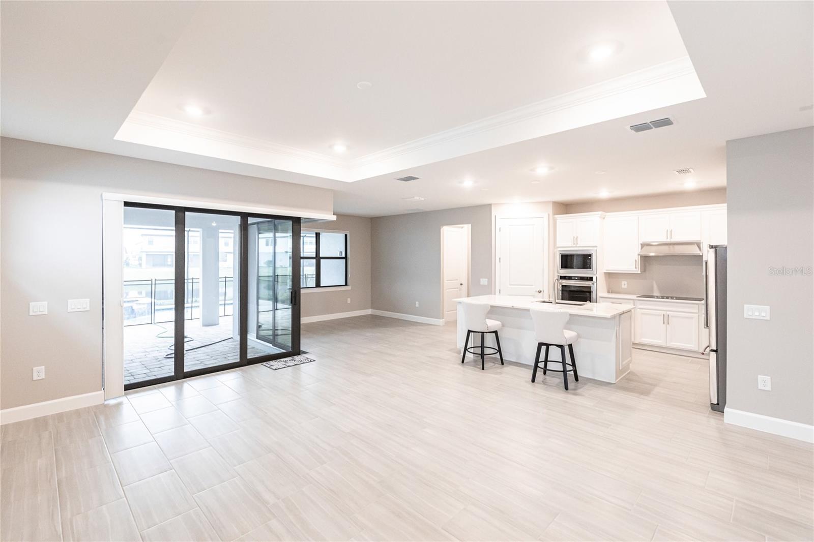 5658 Silverside Pine Ct Property Photo 10