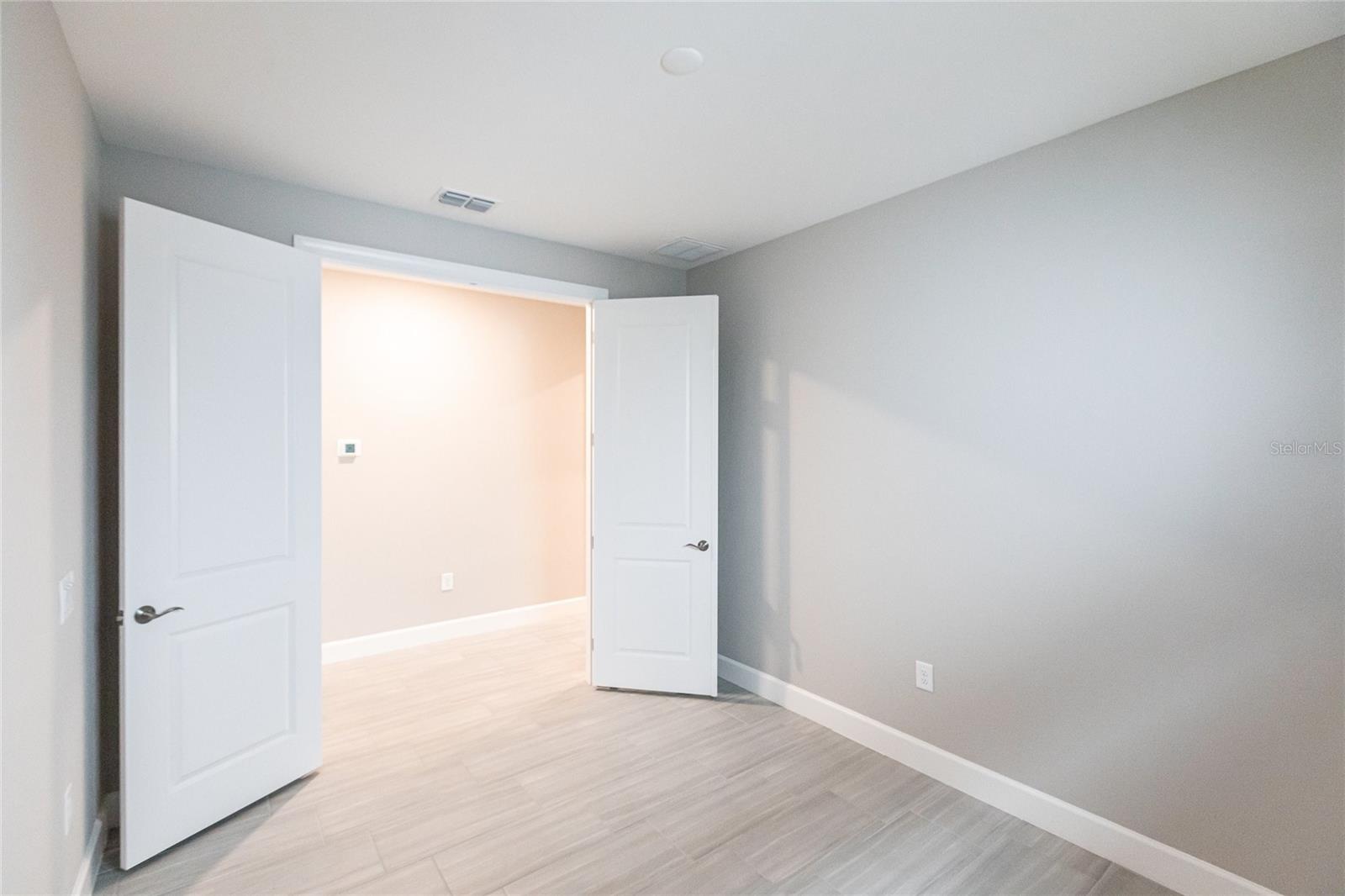 5658 Silverside Pine Ct Property Photo 16