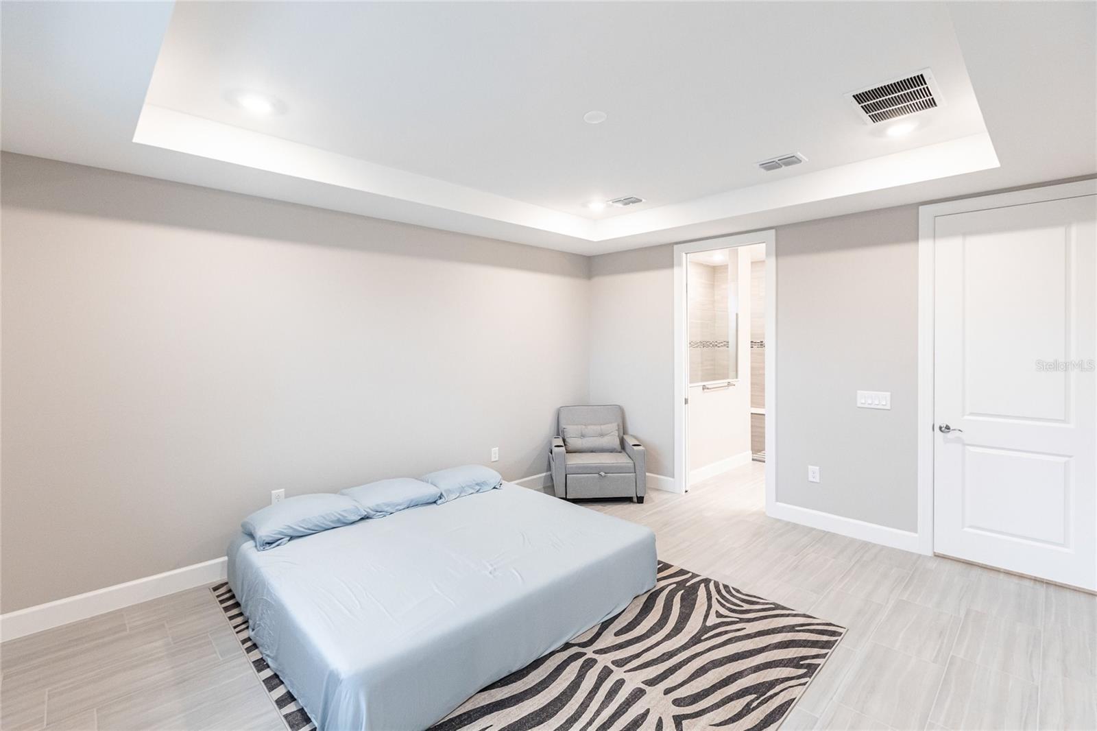 5658 Silverside Pine Ct Property Photo 17