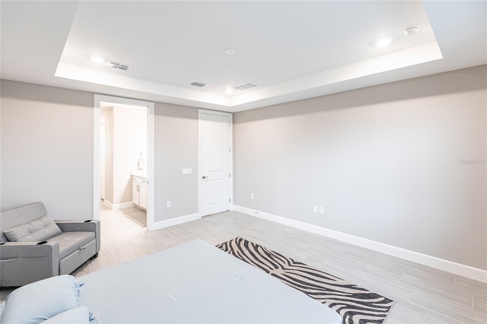 5658 Silverside Pine Ct Property Photo 19