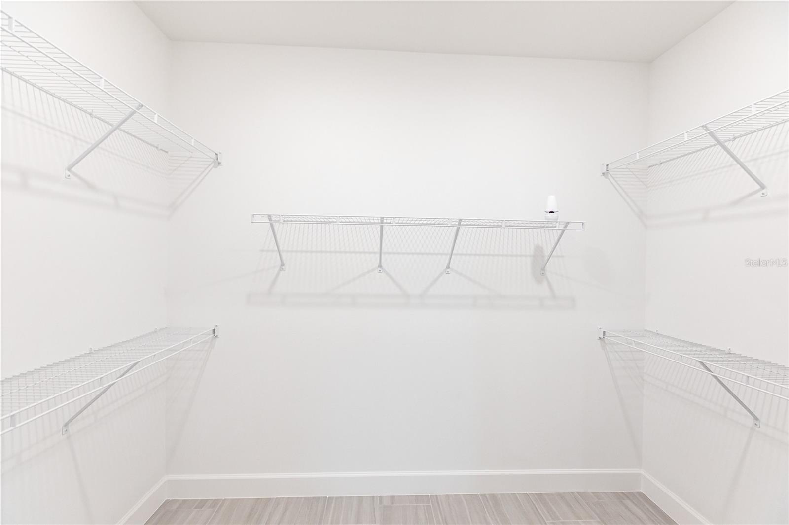 5658 Silverside Pine Ct Property Photo 20