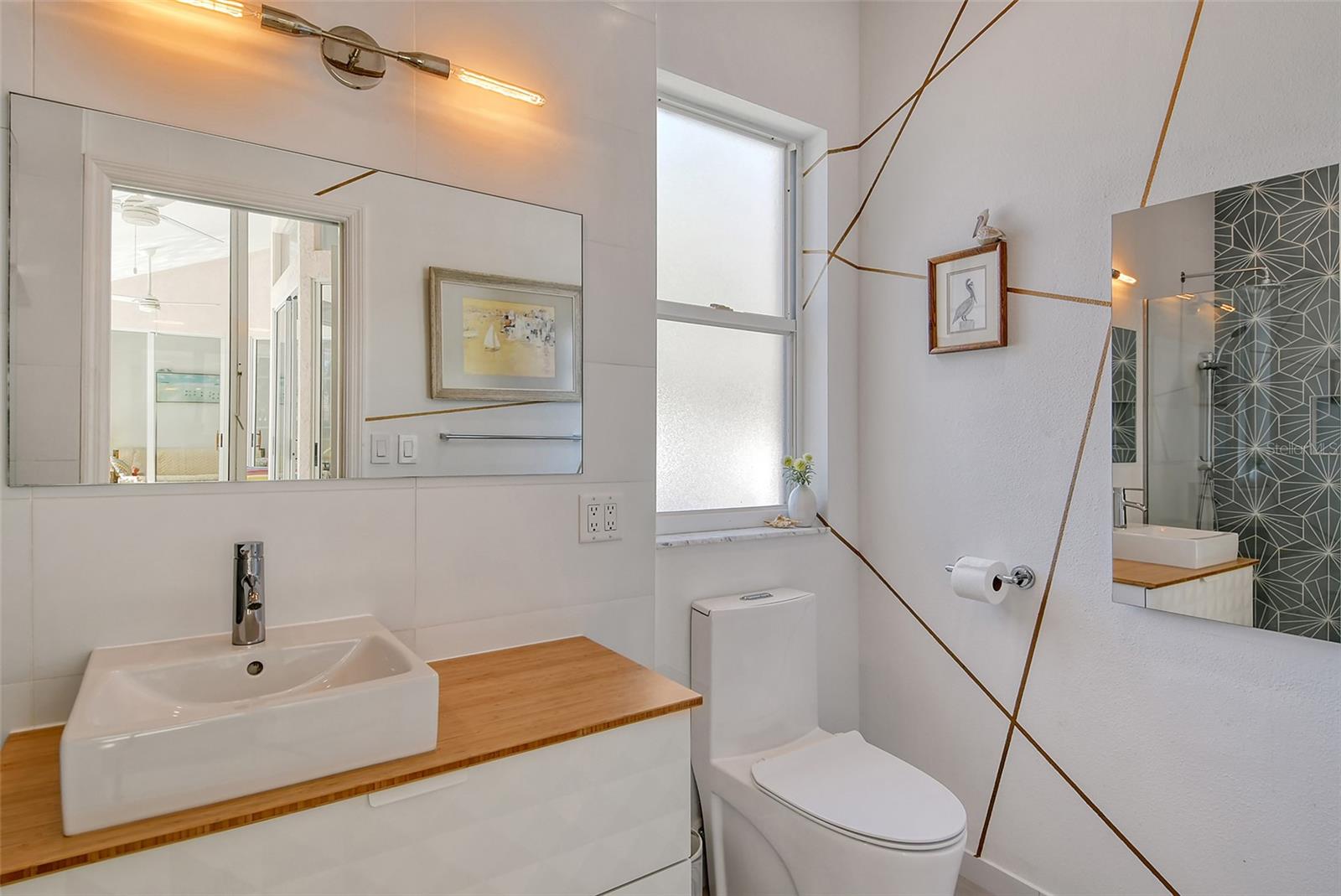 746 Plymouth St Property Photo 30