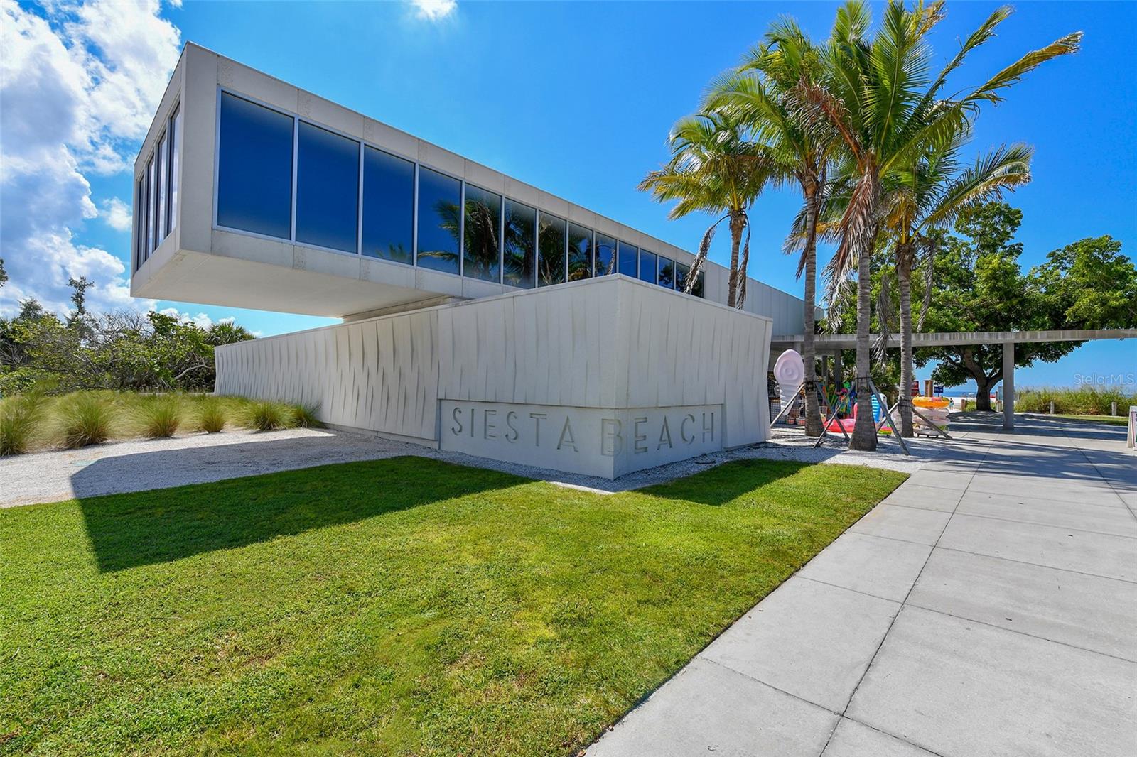 746 Plymouth St Property Photo 69