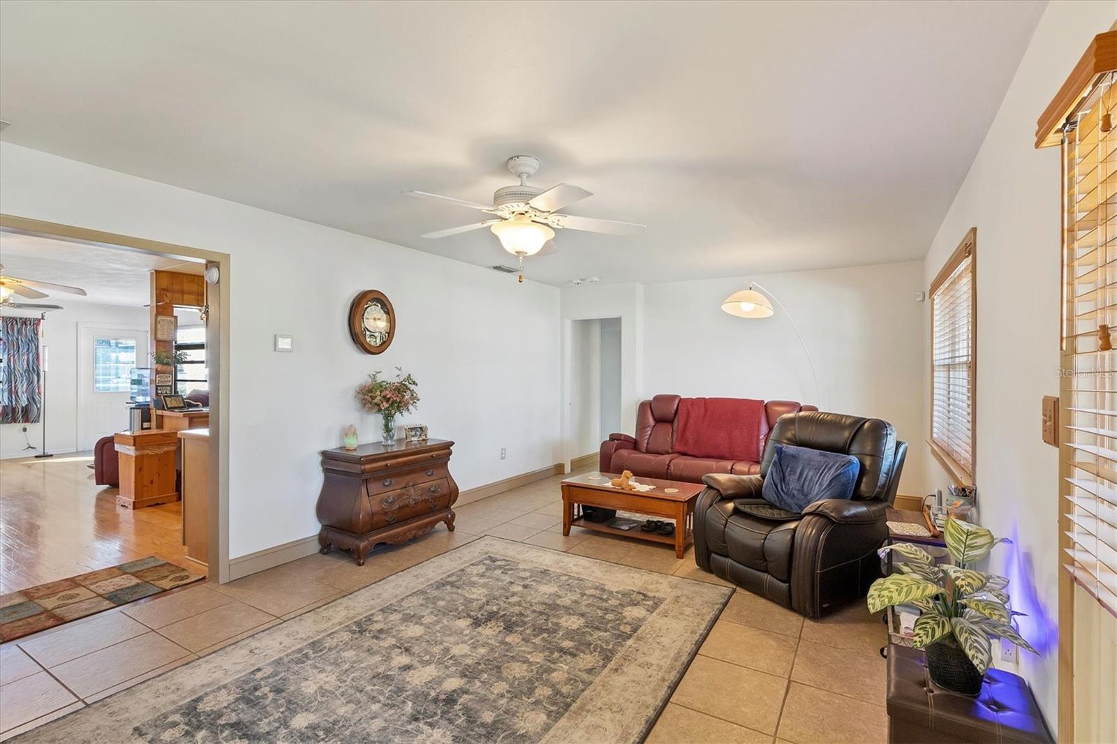 2202 21st St W Property Photo 6