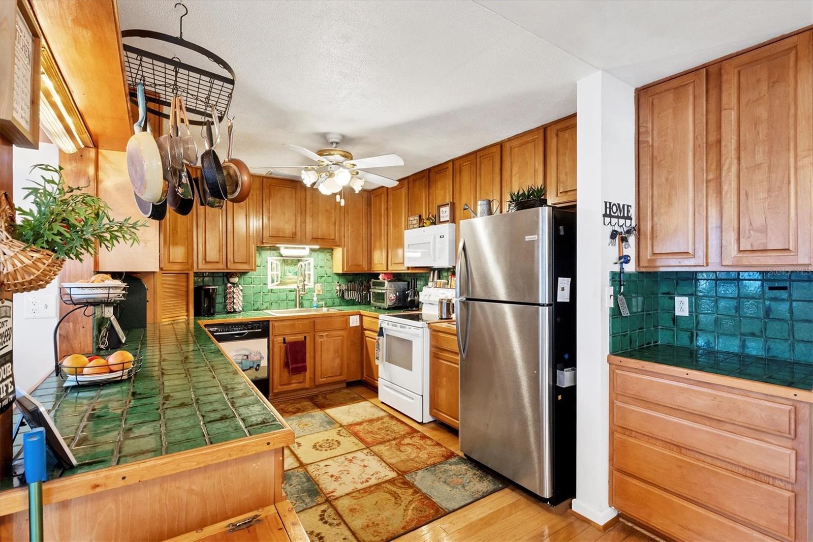 2202 21st St W Property Photo 12