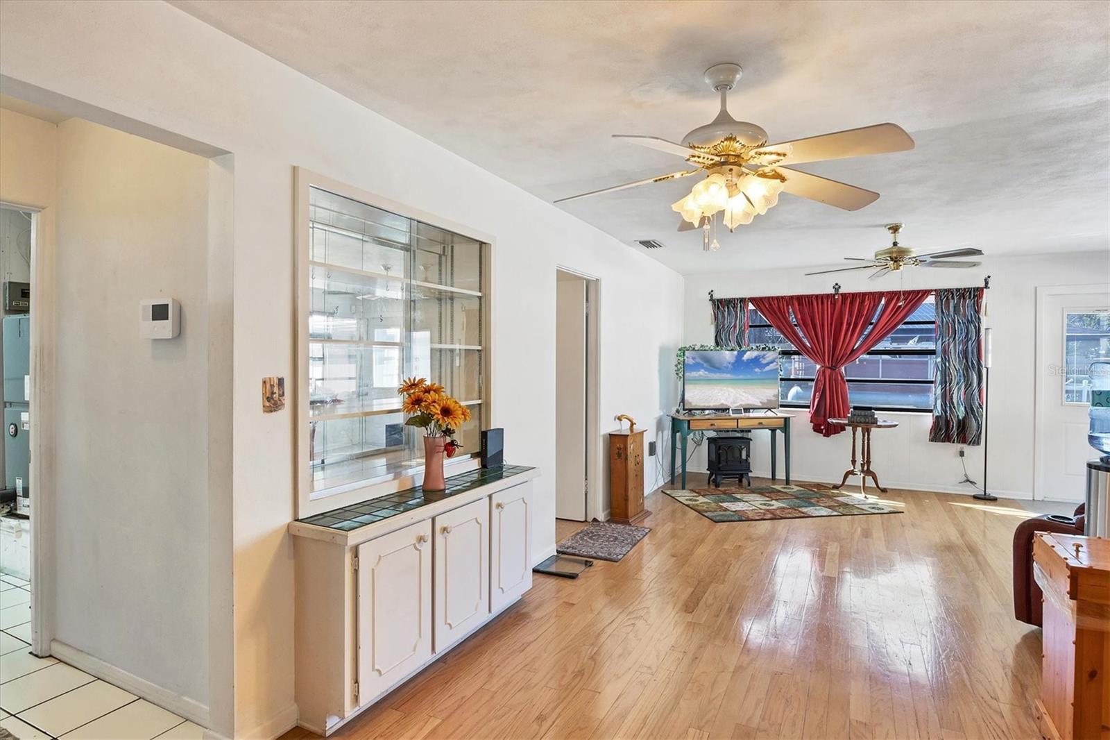 2202 21st St W Property Photo 14