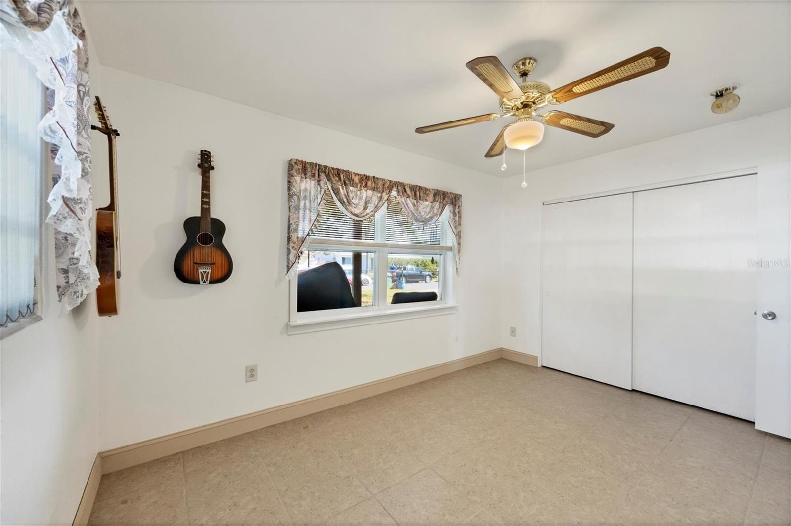 2202 21st St W Property Photo 23