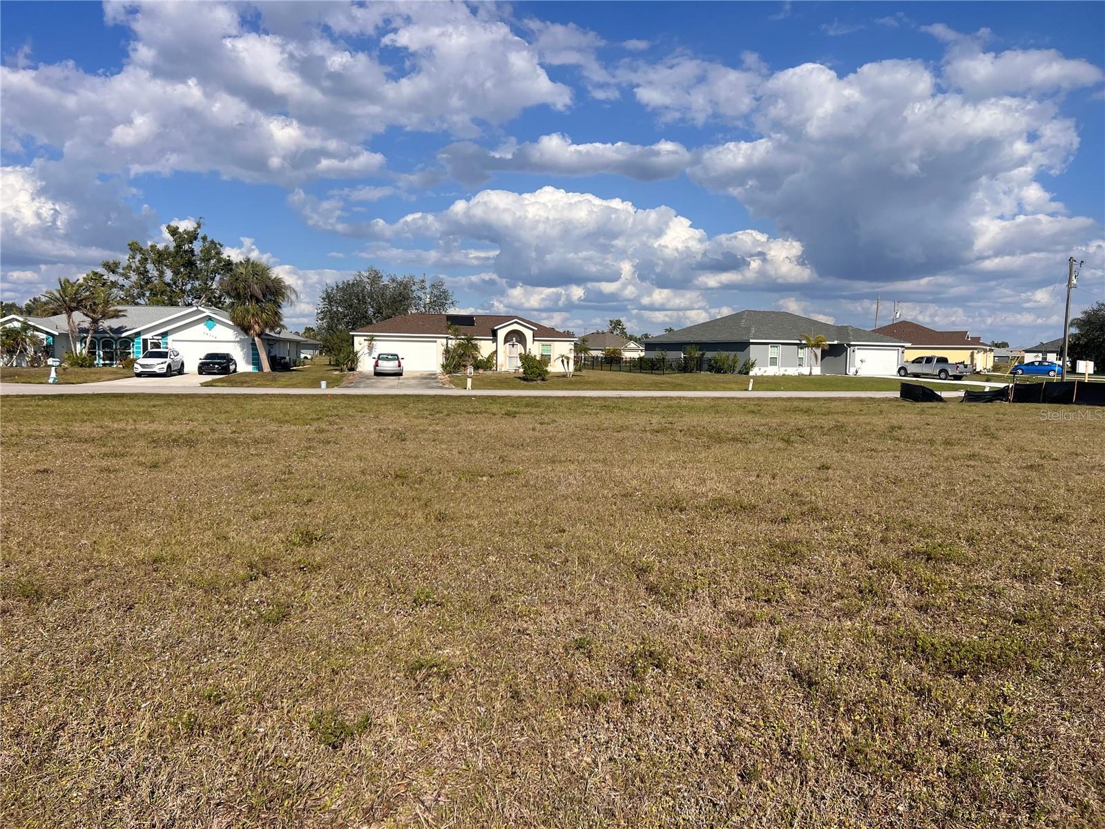 25325 Lychee Ct Property Photo 6