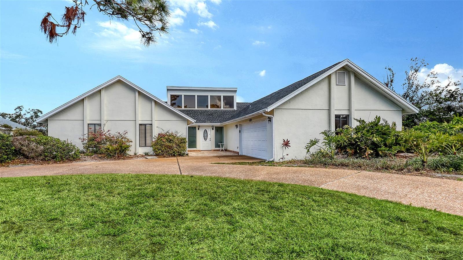 3837 Torrey Pines Blvd Property Photo 2