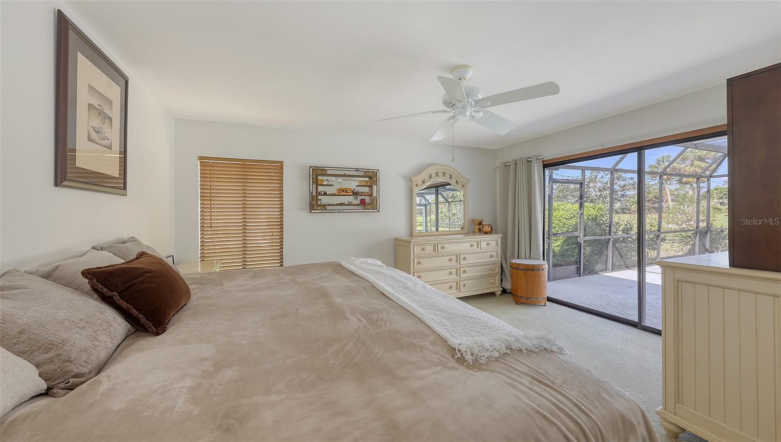 3837 Torrey Pines Blvd Property Photo 20