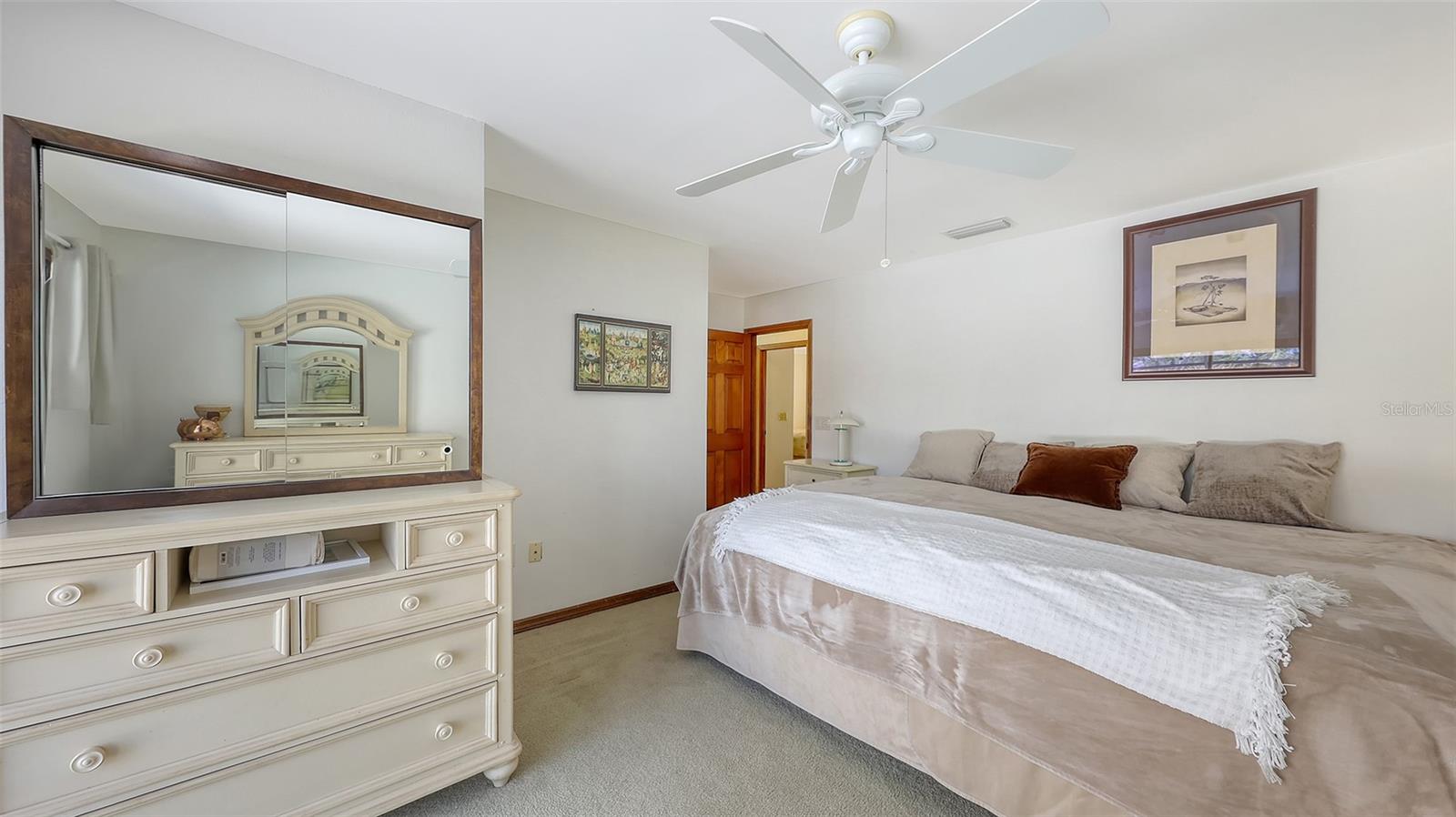 3837 Torrey Pines Blvd Property Photo 21