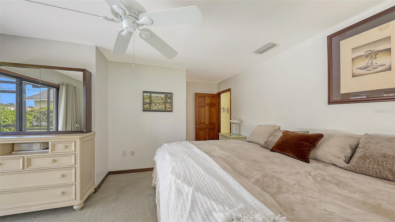 3837 Torrey Pines Blvd Property Photo 23