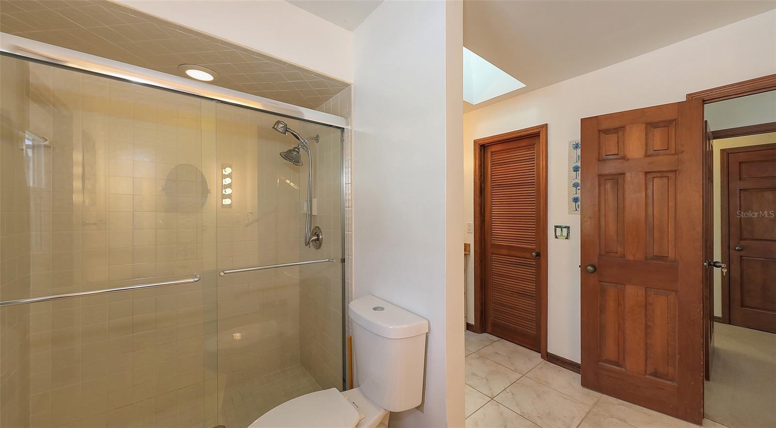 3837 Torrey Pines Blvd Property Photo 24