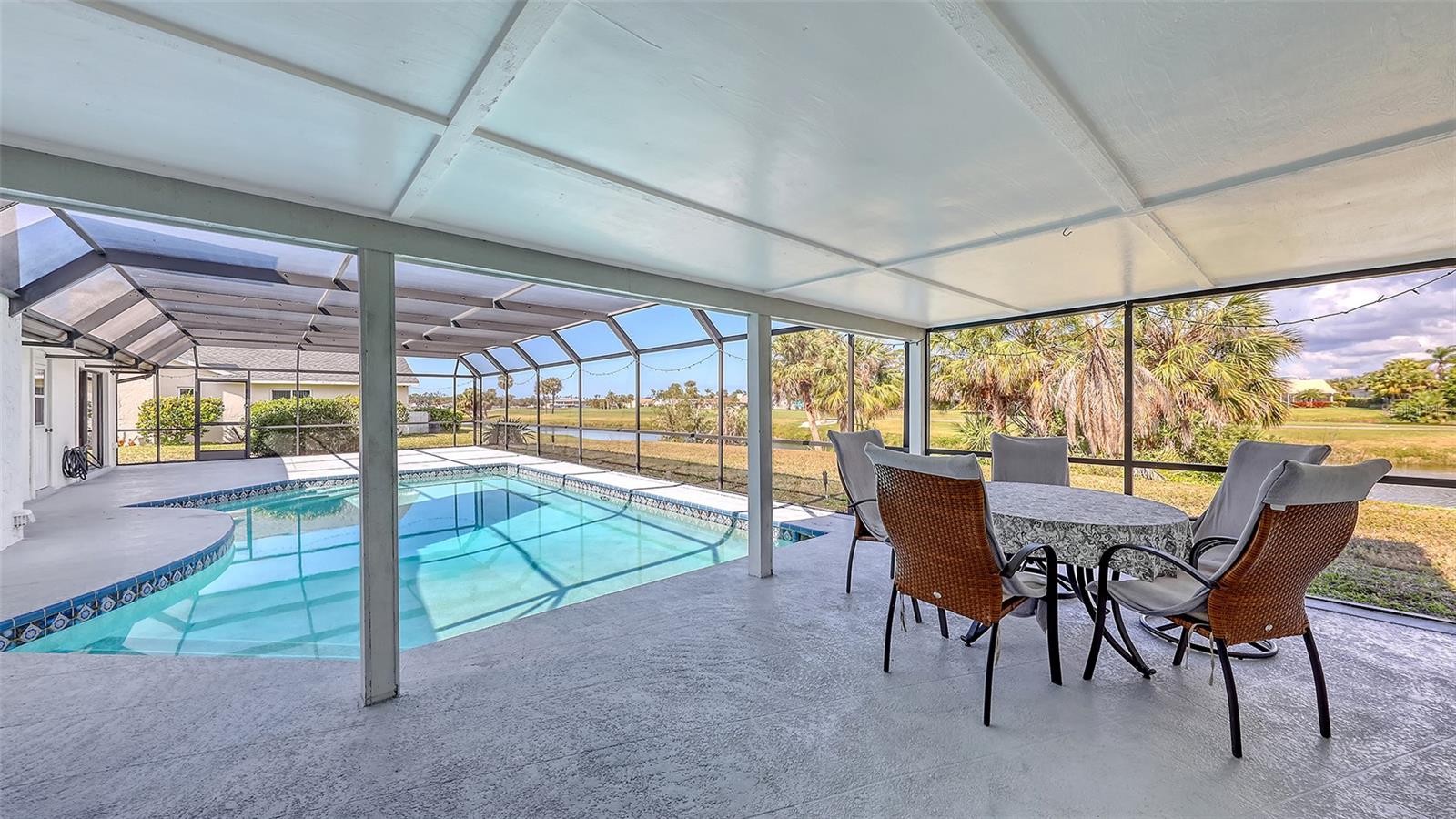 3837 Torrey Pines Blvd Property Photo 35