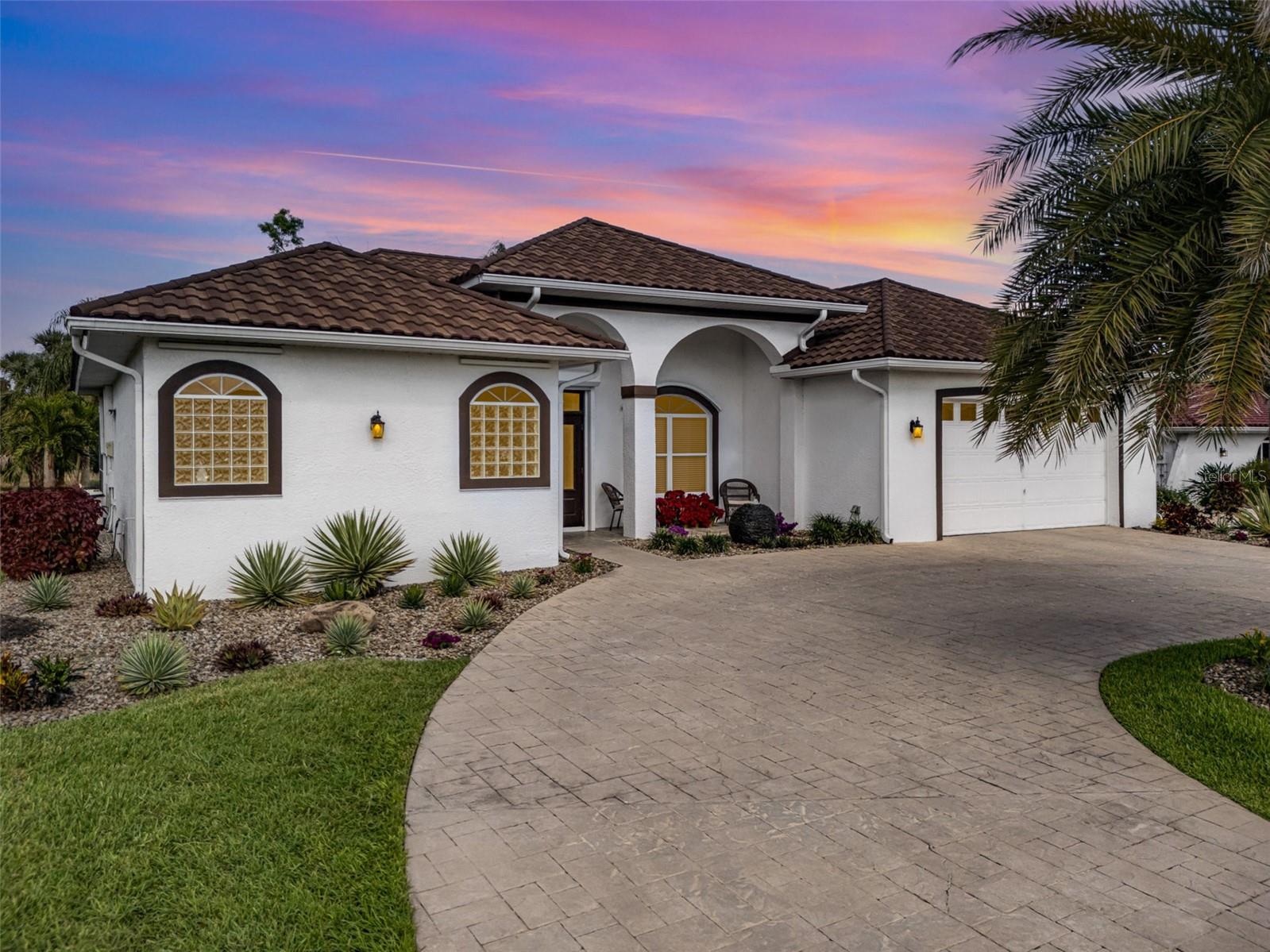 4041 Orange Grove Blvd Property Photo
