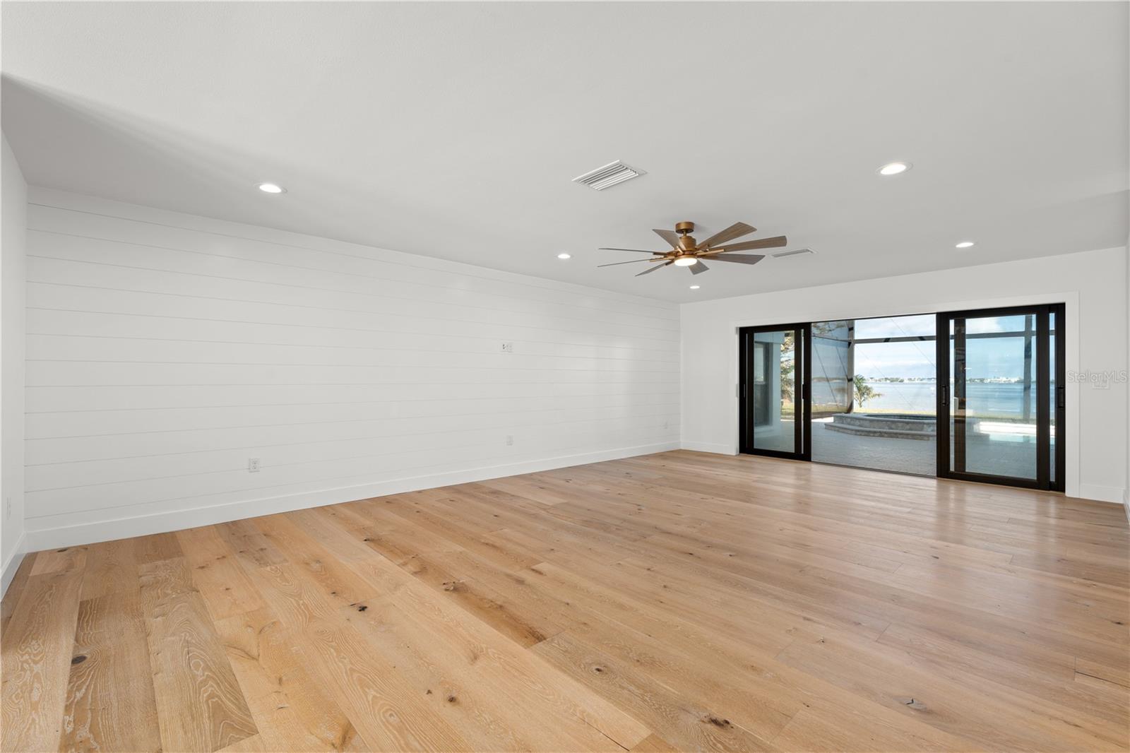 4620 Riverview Blvd Property Photo 6