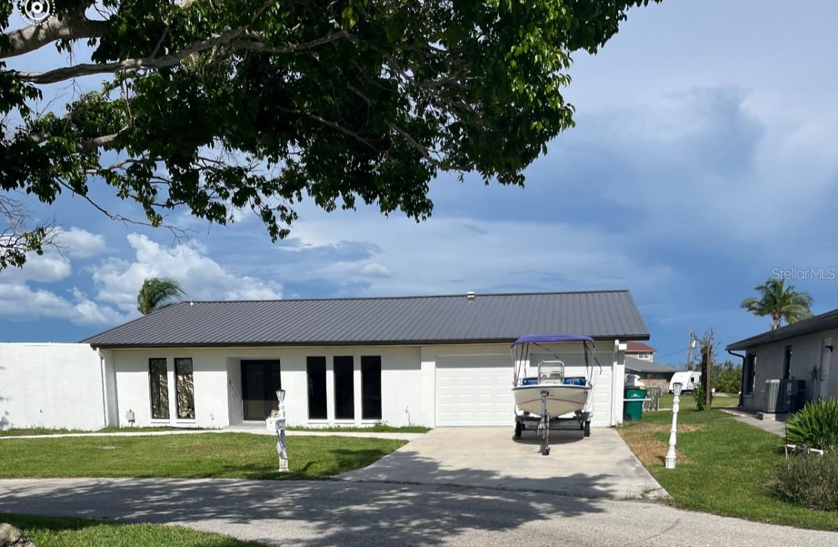 5174 Conner Ter Property Photo 1