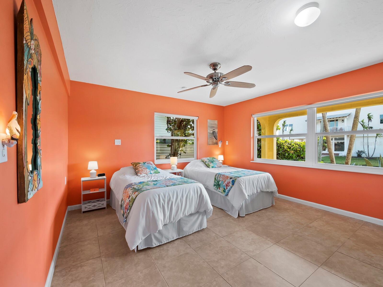 691 Linley St Property Photo 10