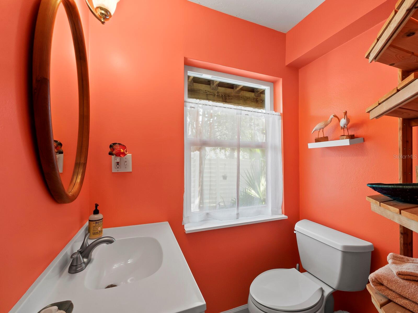 691 Linley St Property Photo 14