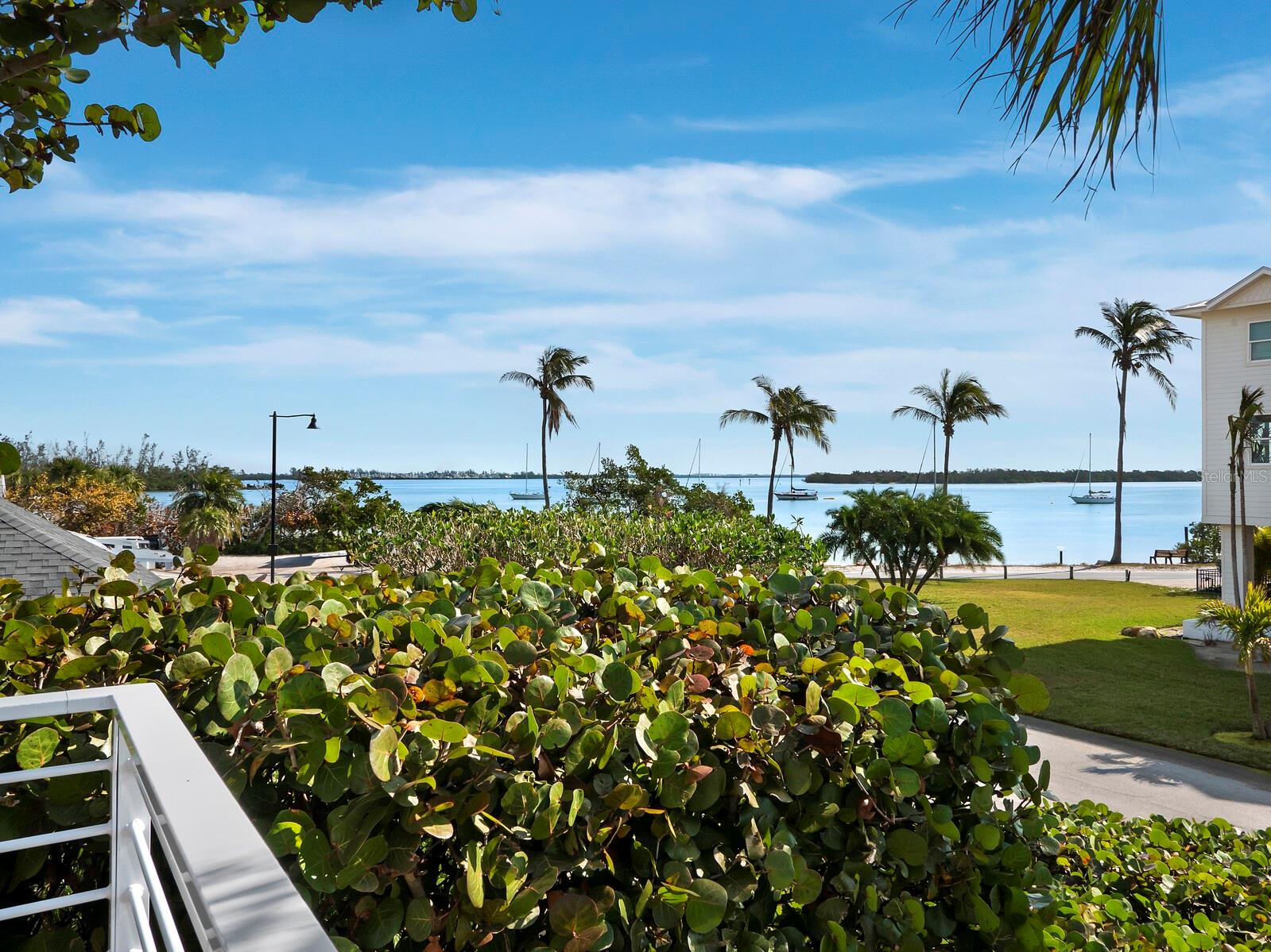 691 Linley St Property Photo 23