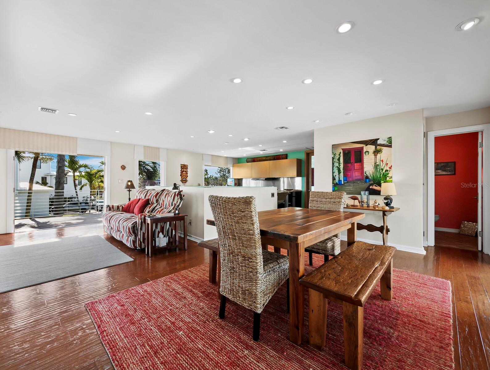 691 Linley St Property Photo 27