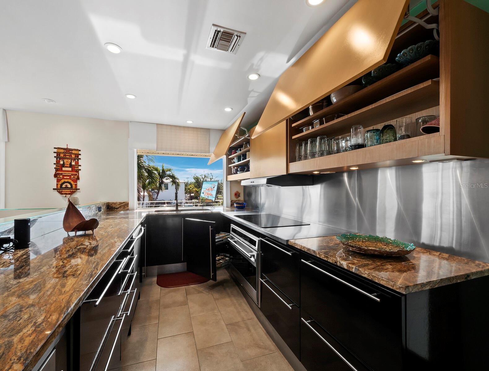 691 Linley St Property Photo 31