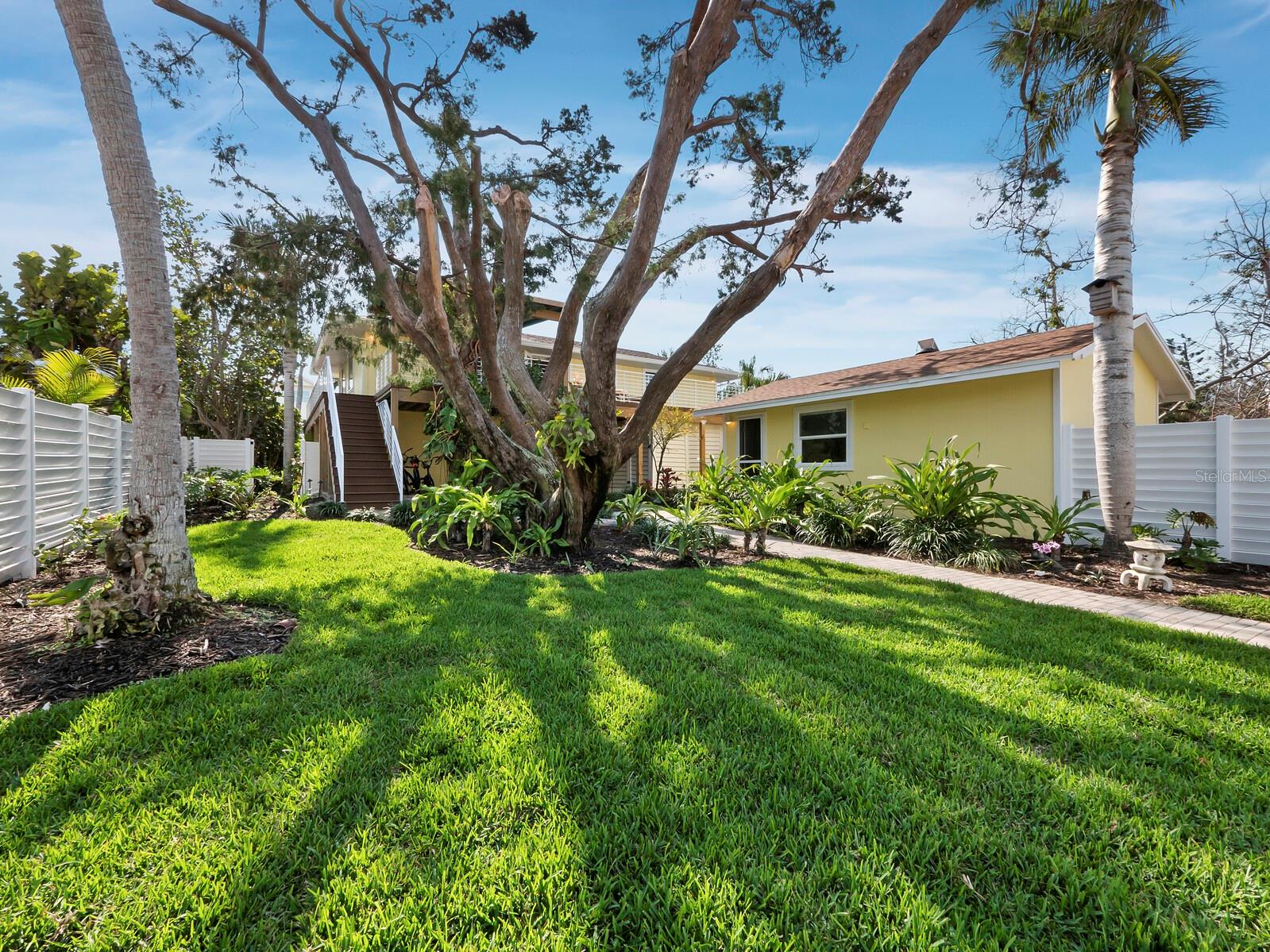 691 Linley St Property Photo 52