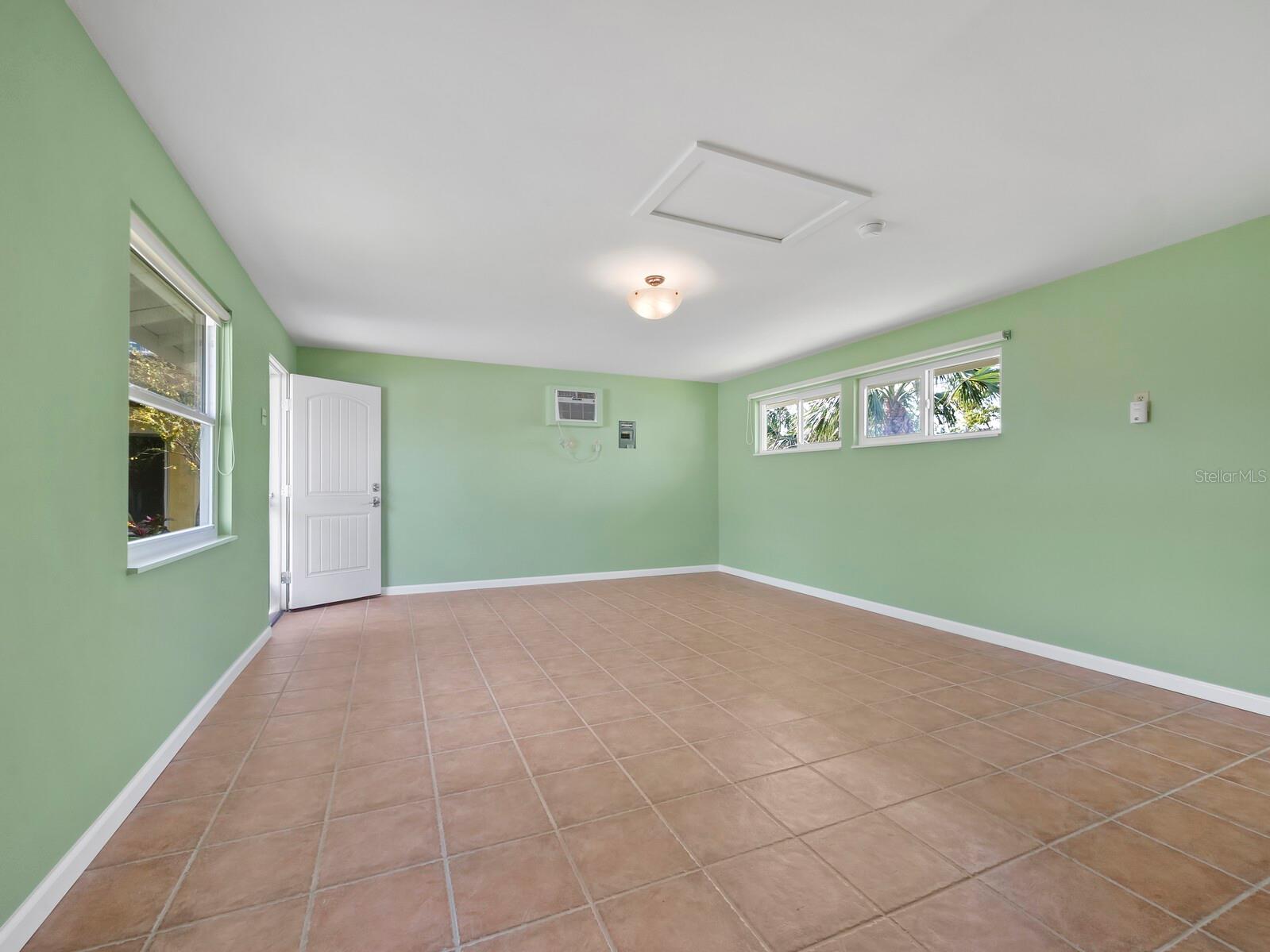 691 Linley St Property Photo 59