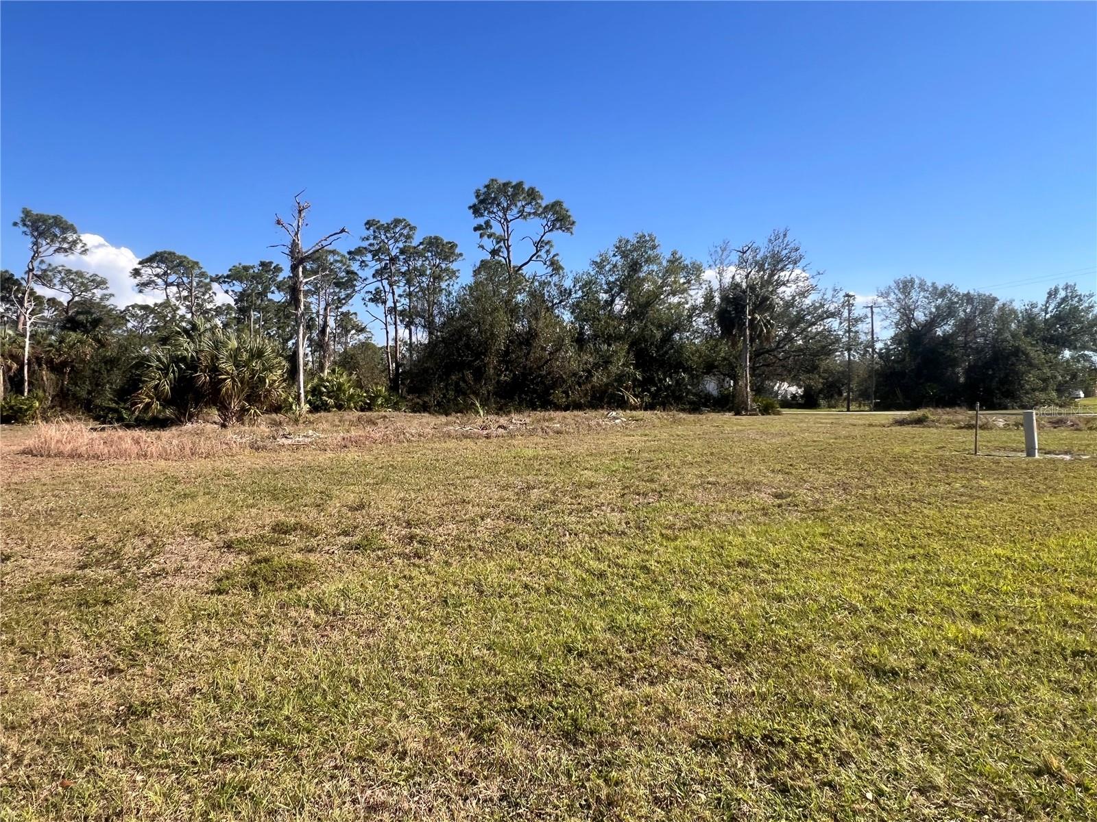 16574 Cape Horn Blvd Property Photo 5