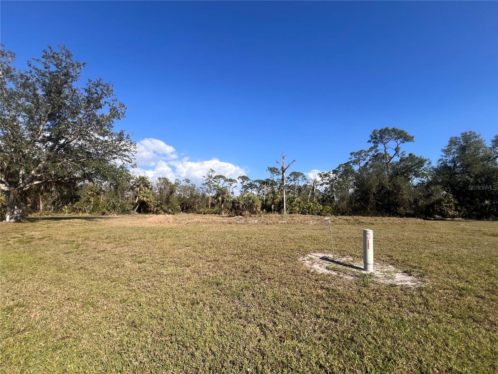 16574 Cape Horn Blvd Property Photo 7