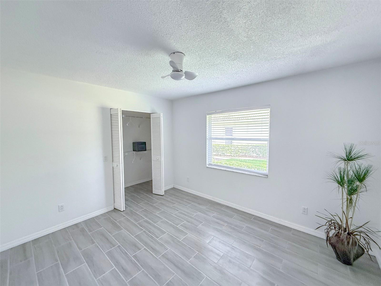 5708 Garden Lakes Fern Property Photo 24