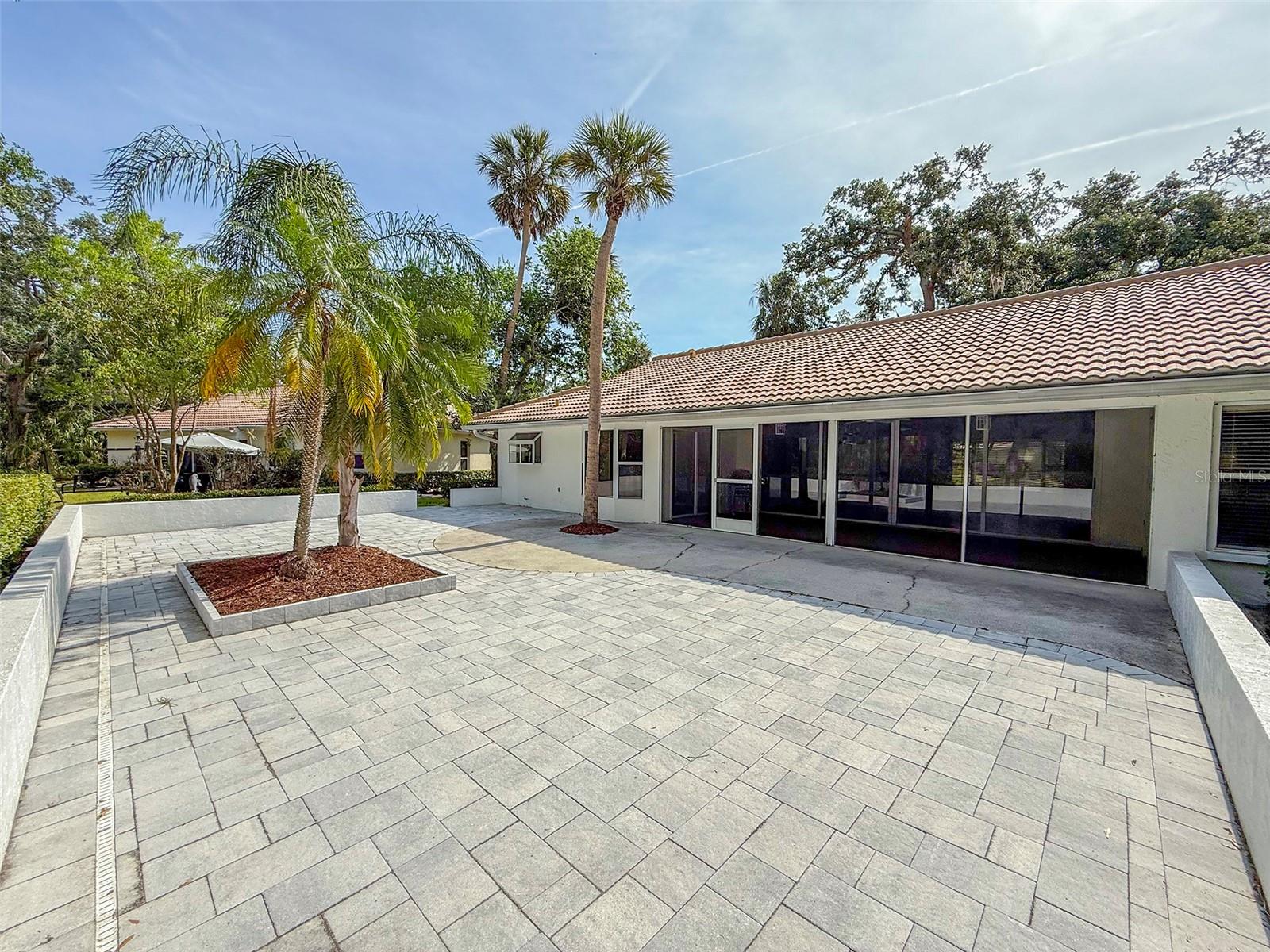 5708 Garden Lakes Fern Property Photo 27