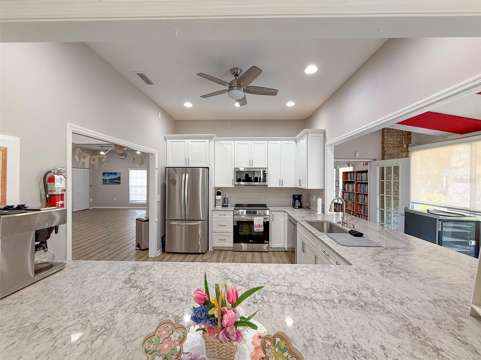 5708 Garden Lakes Fern Property Photo 39