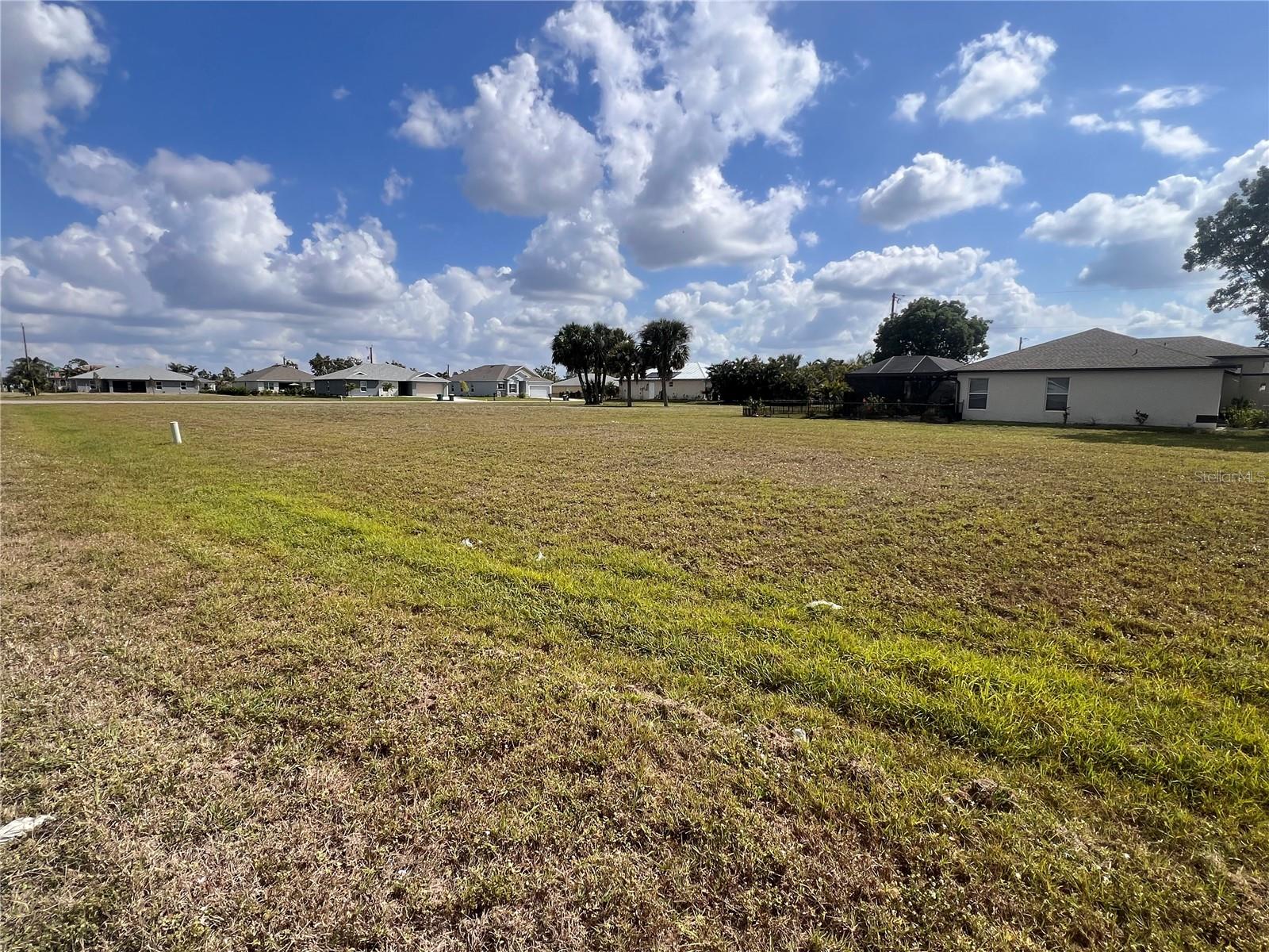 16036 Badalona Dr Property Photo 4