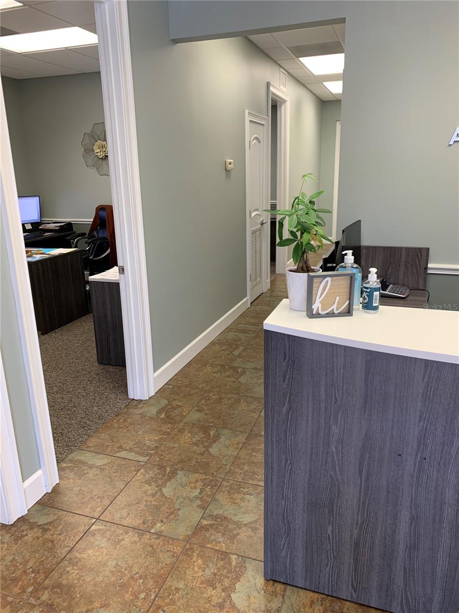 5245 Office Park Blvd #101c Property Photo 1