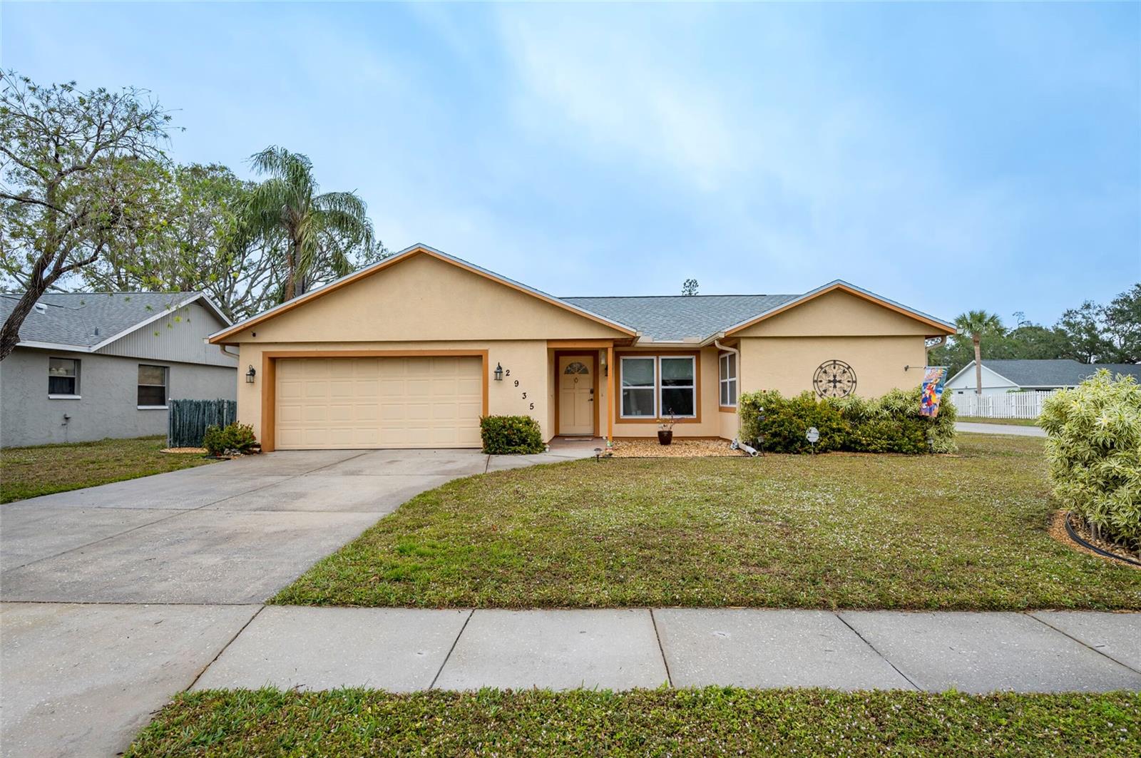 2935 Woodpine Cir Property Photo