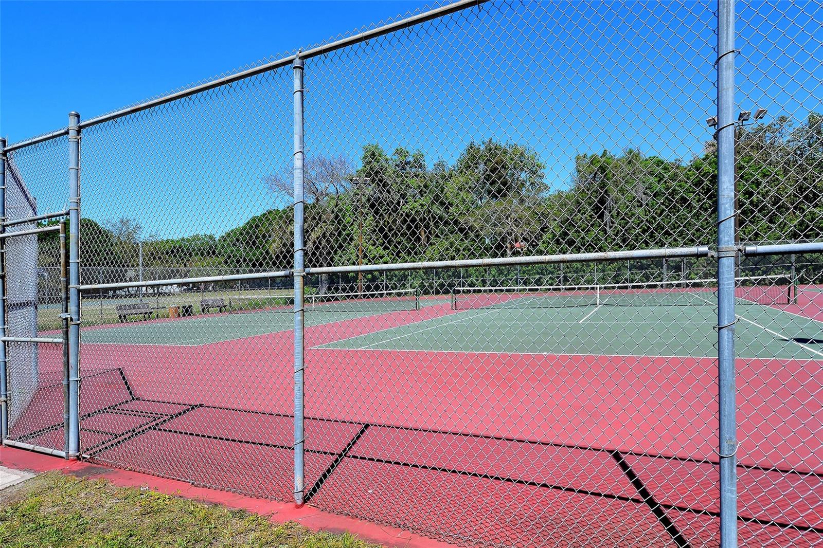 2130 Temple St Property Photo 38