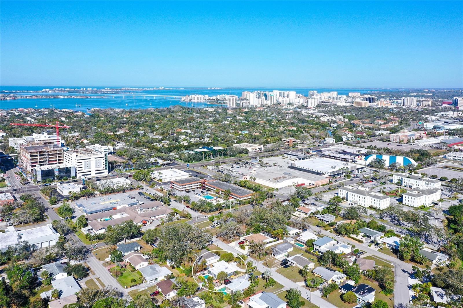 2130 Temple St Property Photo 39