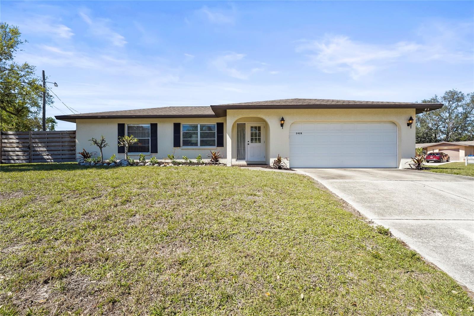 2428 Linwood Dr Property Photo