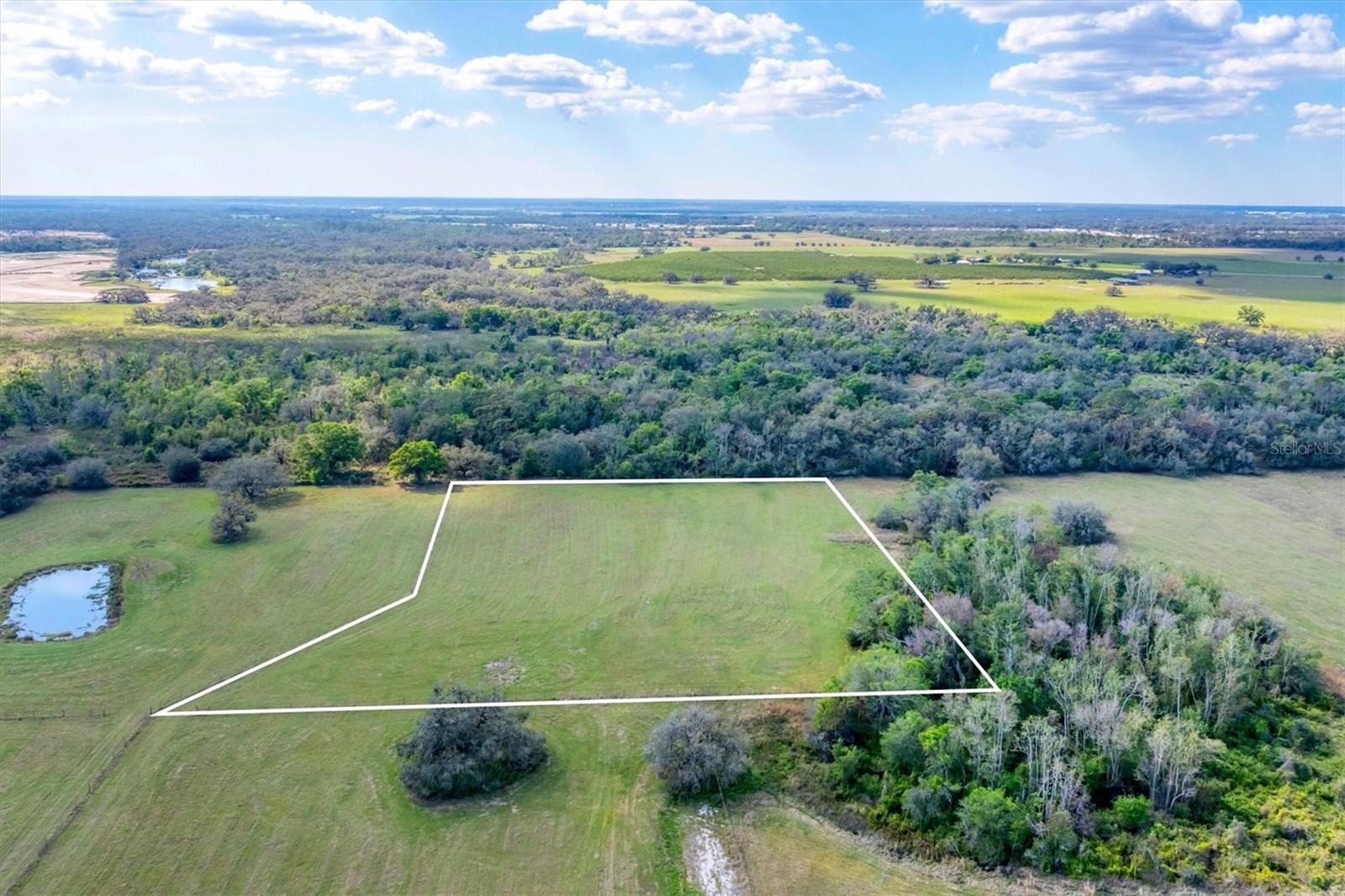 6 M-j Rd. Property Photo