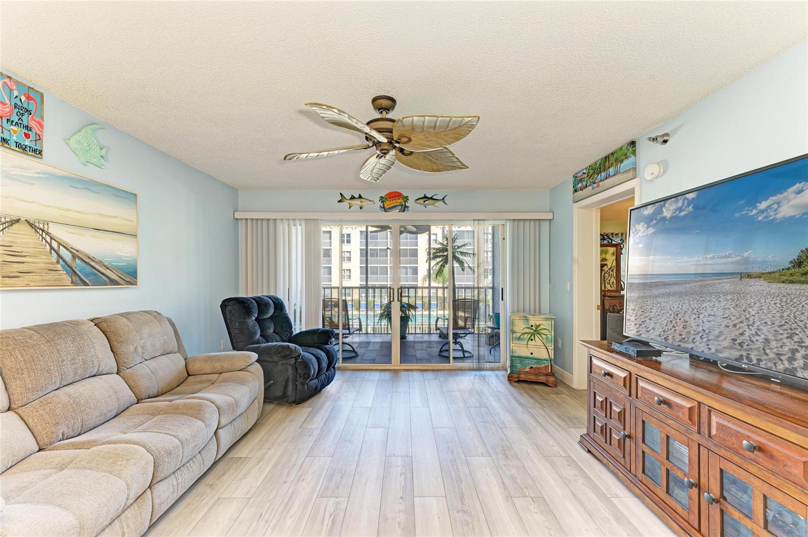 3980 Ironwood Cir #206 Property Photo 6