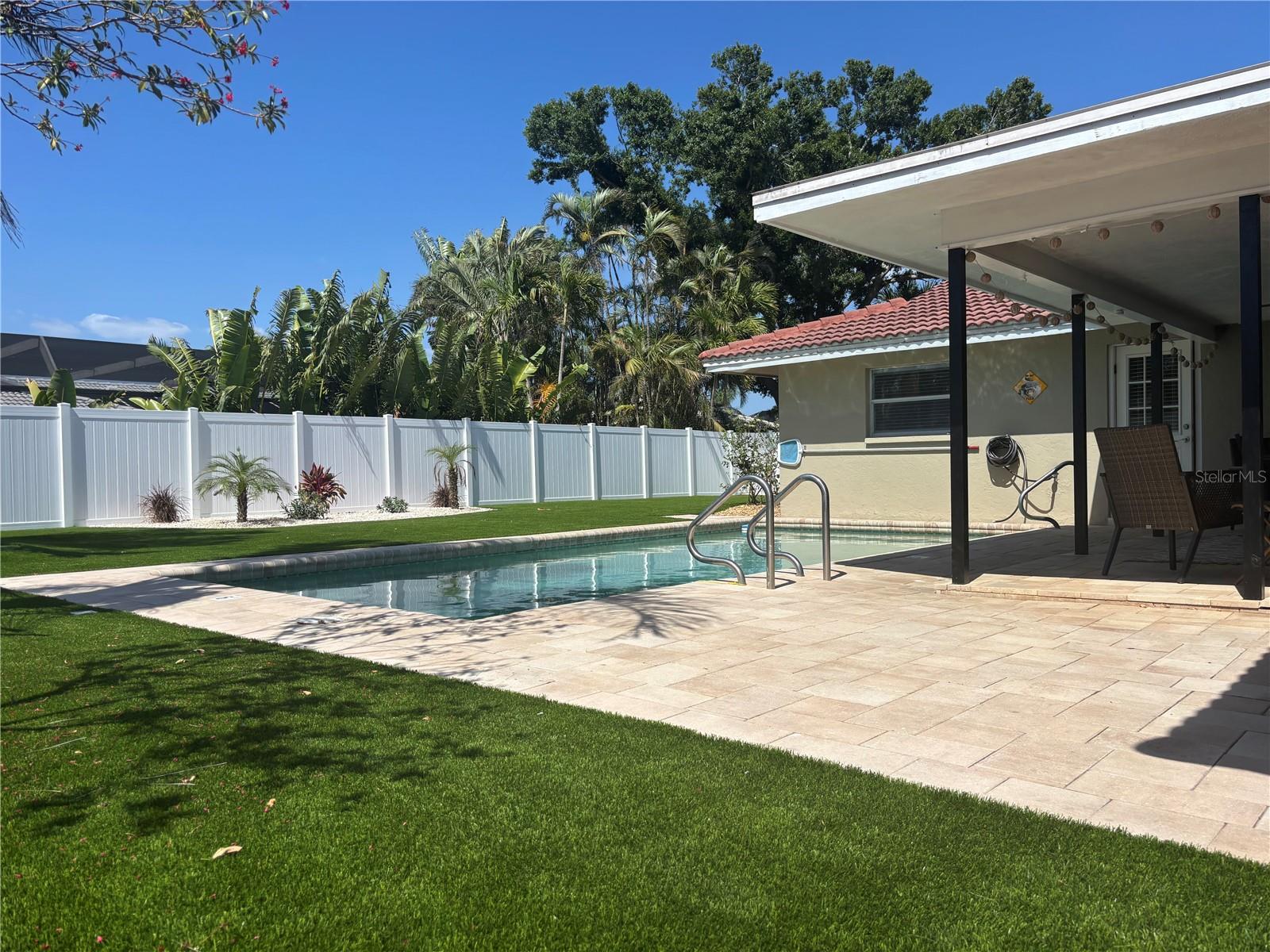 2921 Captiva Dr Property Photo 48