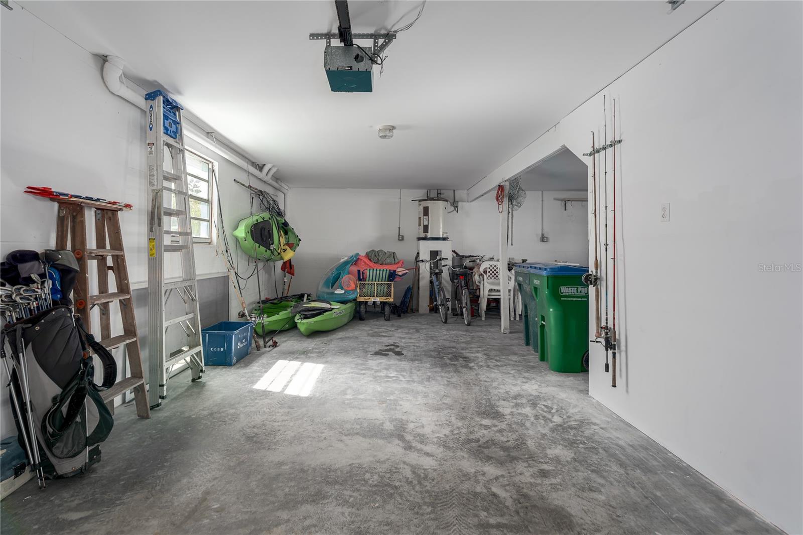 2409 Avenue B Property Photo 14