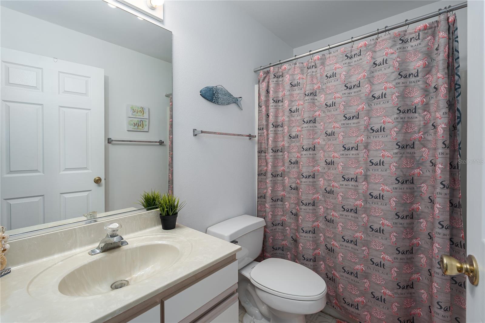 2409 Avenue B Property Photo 20