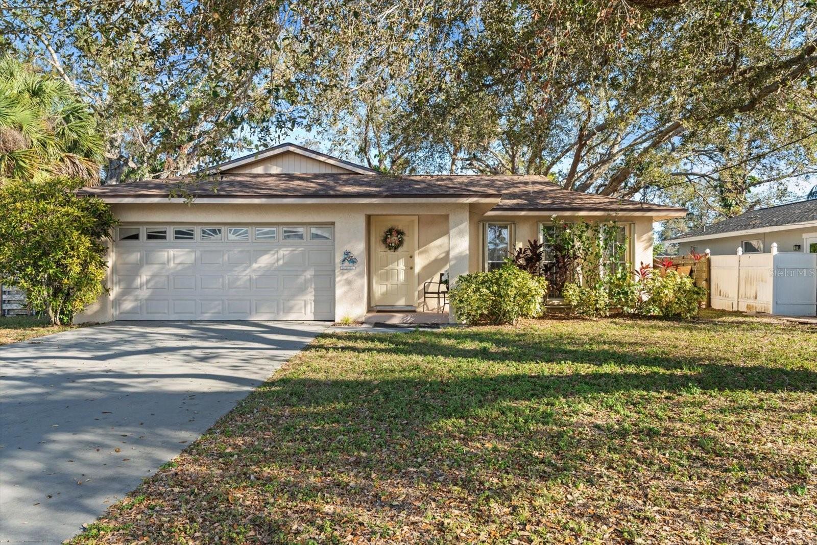 4544 Beacon Dr Property Photo